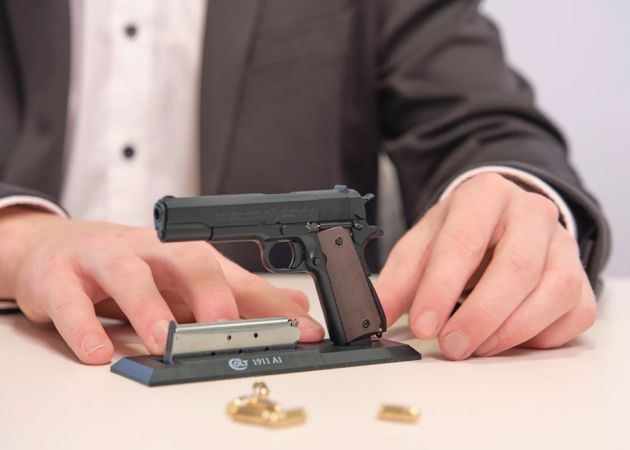 Miniatuur Umarex Colt 1911 A1 (2)