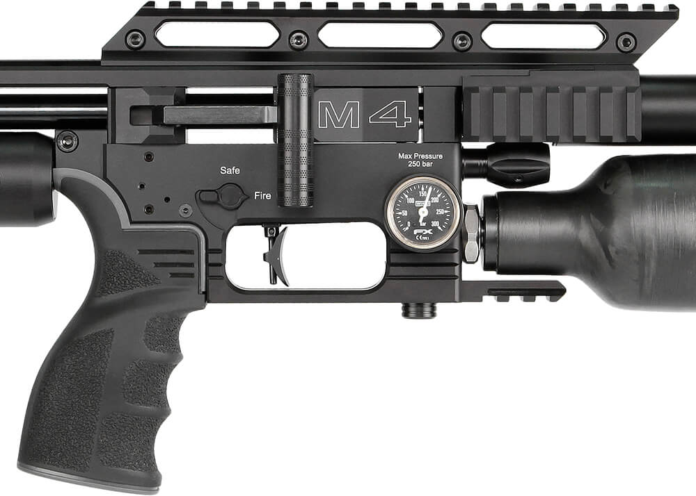 FX Impact M4 Standard – Schwarz